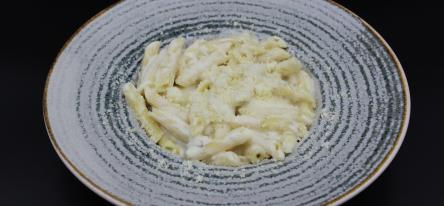Paste penne quattro formaggi (vegetarian)